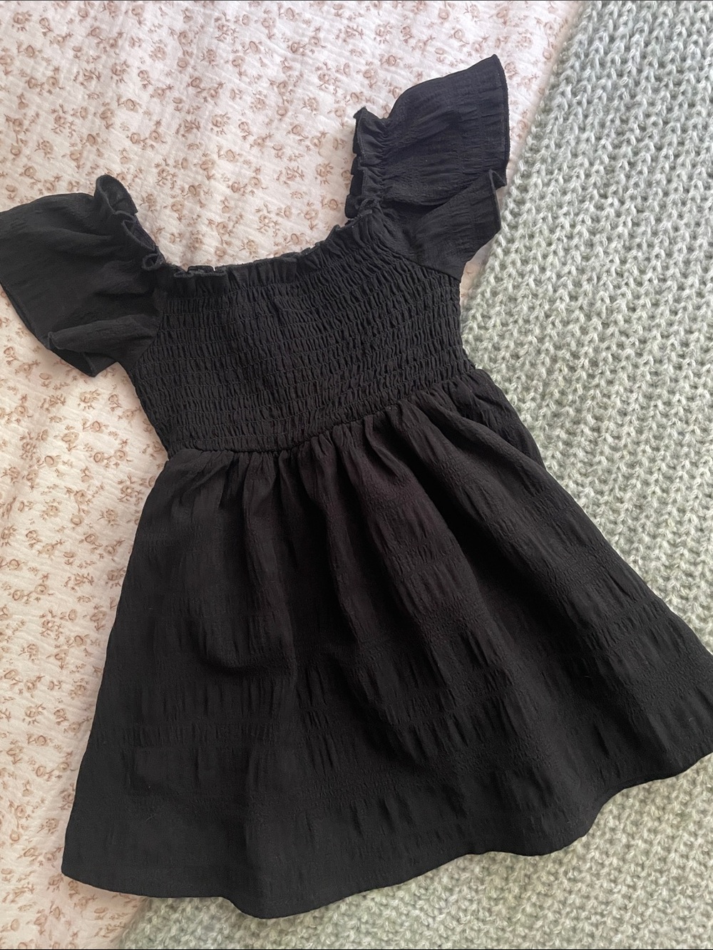 Girls' Black Smocked Puff Sleeve Dress